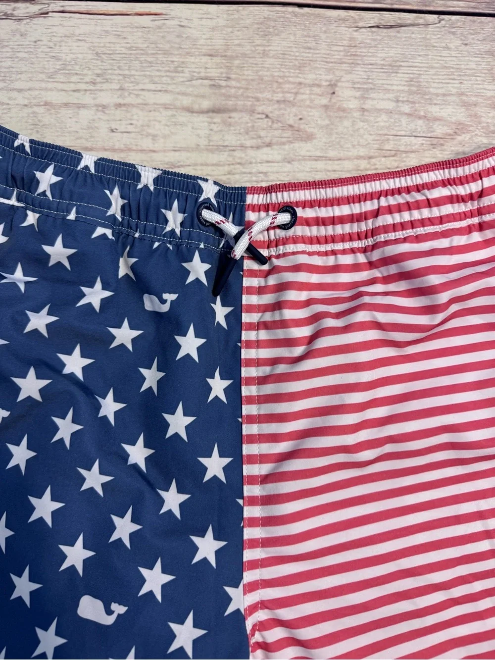 📌EC • Vineyard Vines • Boys • Split Stars & Stripes Swim Shorts